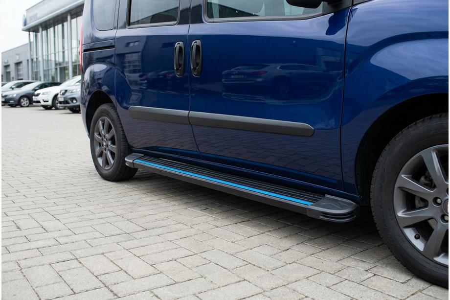 Opel Combo 2012-2018 гг. Боковые Подножки Maya Blue (2 шт., Алюминий) Image