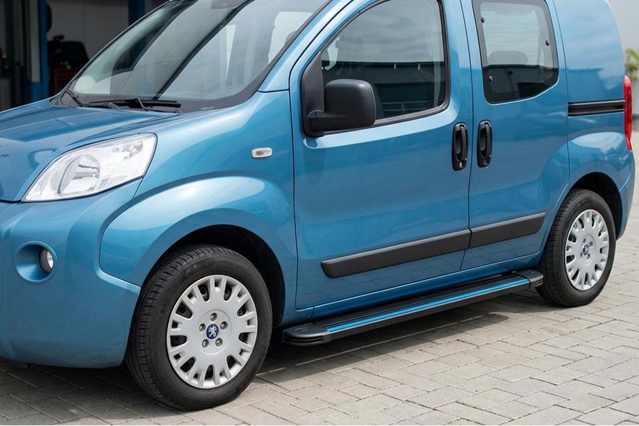 Peugeot Bipper 2008-2017 гг. Боковые Подножки Maya Blue (2 шт., Алюминий) Фото 1