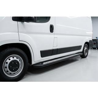 Боковые пороги New Vision Black (2 шт., алюминий) Citroen Jumper 2007-2025 гг. фото 1