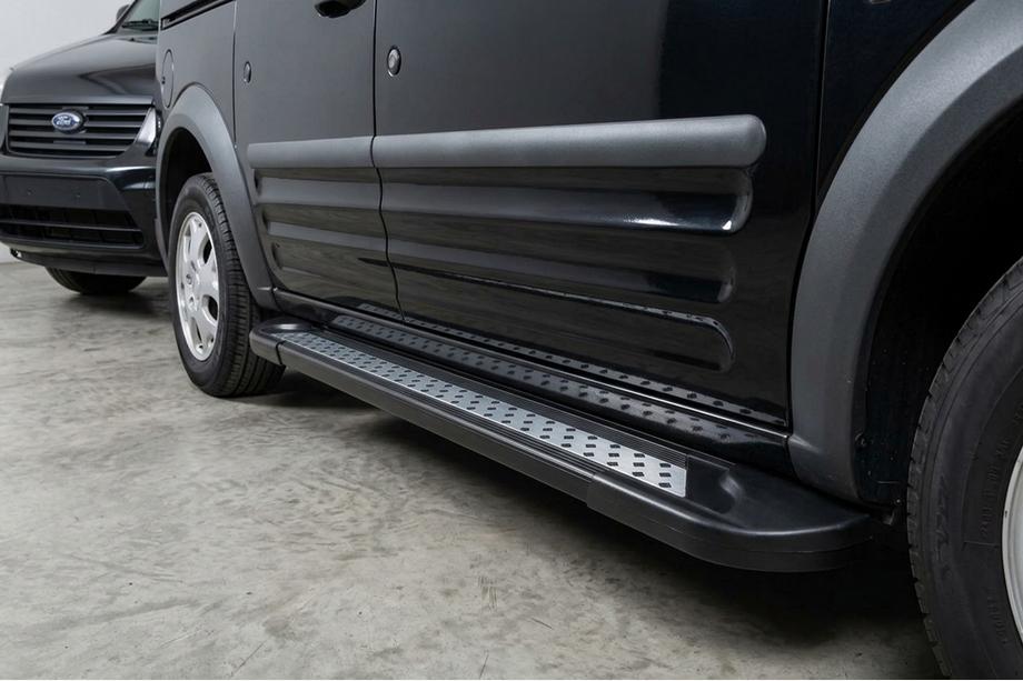 Ford Connect 2002–2006 гг. Боковые пороги New Vision Black (2 шт., алюминий) Image