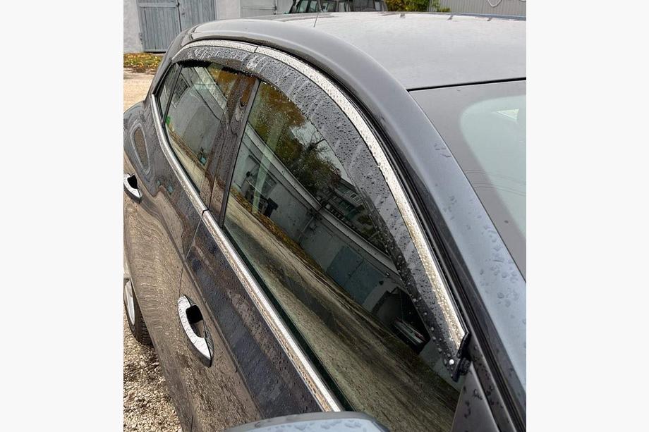 Ветровики с хромированным молдингом HB (4 шт, Niken) Image