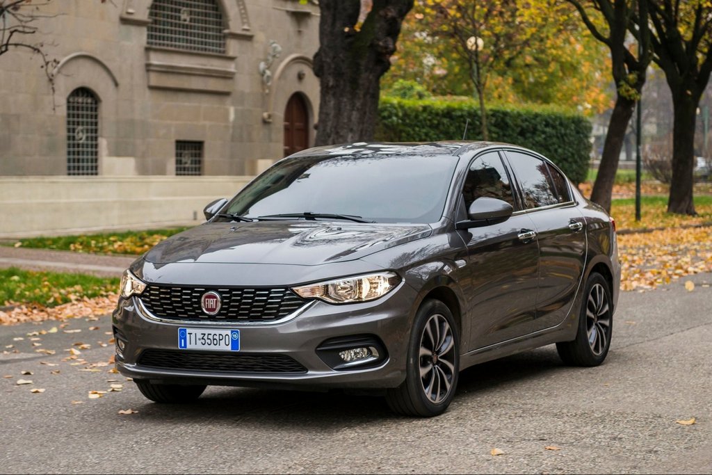 Обзор компактного седана Fiat Tipo