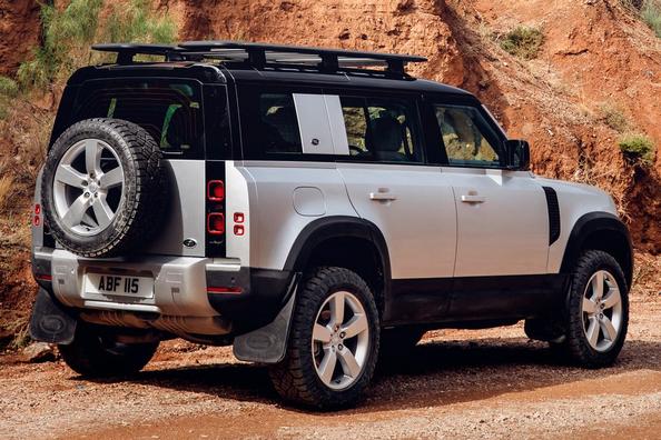 Премиальный пятидверный внедорожник Land Rover Defender 110 фото 4