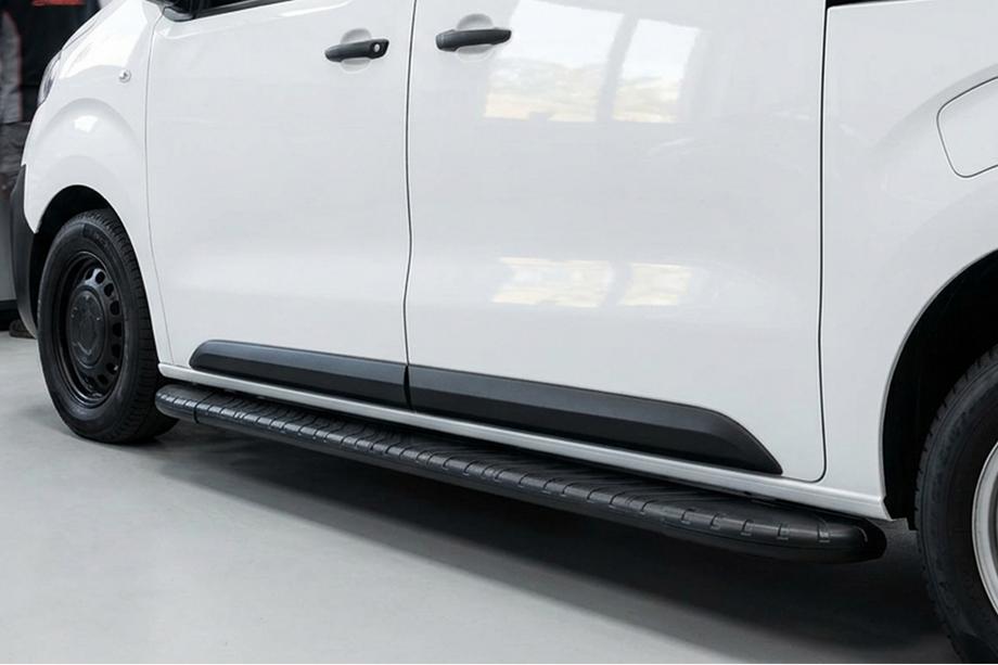 Opel Vivaro 2019- гг. Боковые пороги Bosphorus Black (2 шт., алюминий) Image