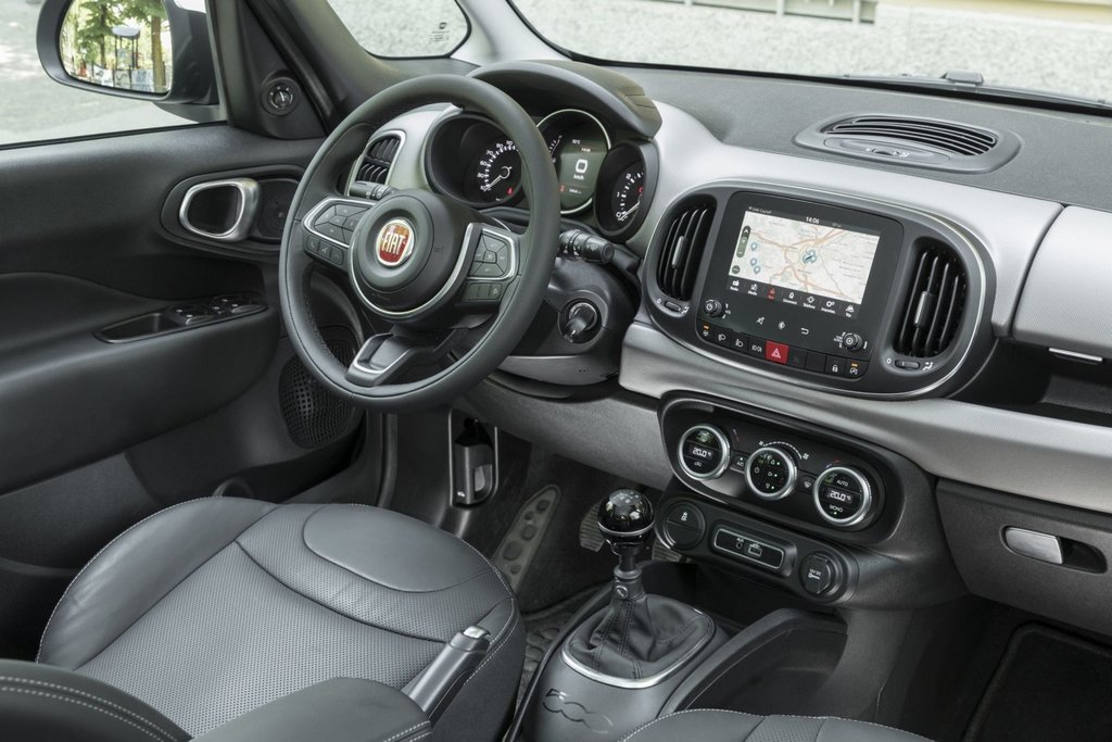 Обзор компактного минивэна Fiat 500L