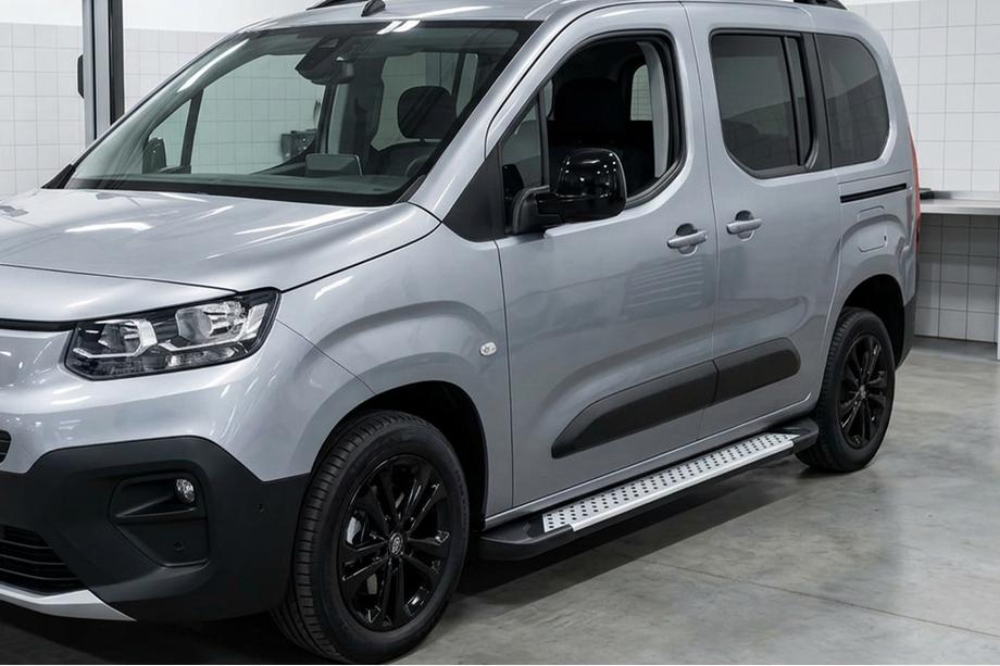 Peugeot Partner/Rifter 2019- гг. Боковые пороги Allmond Grey (2 шт., алюминий) Image