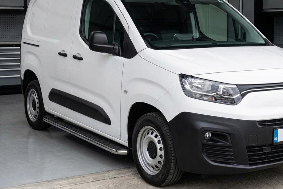 Opel Combo 2019- гг. Боковые Подножки Maydos V1 (2 шт., Алюминий и Нержавейка) Image