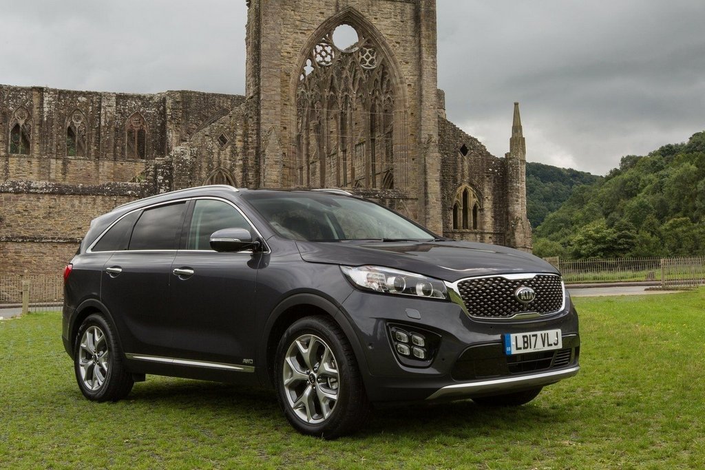 Обзор обновленного кроссовера KIA Sorento третьего поколения