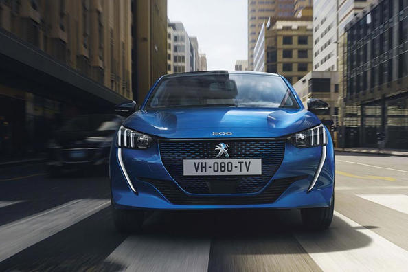 Новое поколение компактного хэтчбека Peugeot 208 фото 1