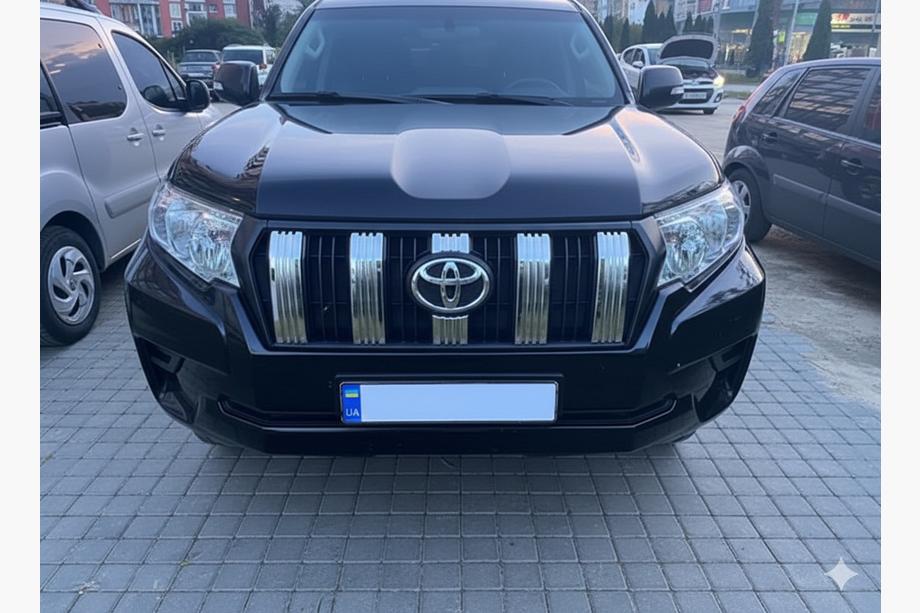 Toyota Land Cruiser Prado 150 2009-2023 гг. Хромированные накладки на решетку радиатора (2017-2023) Фото 1