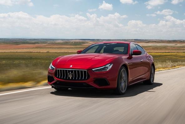 Обзор спортивного седана Maserati Ghibli фото 5