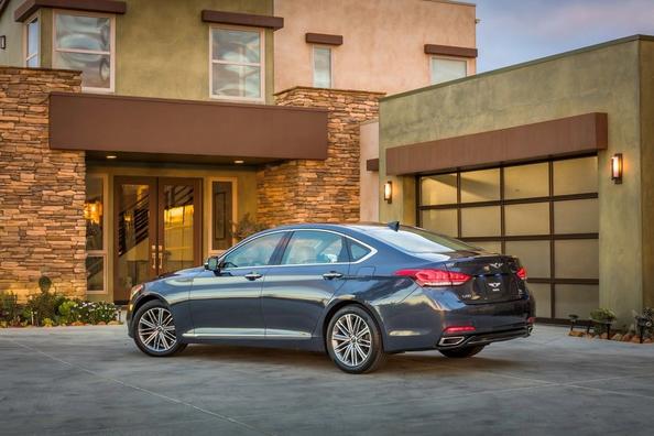 Обзор премиального седана Hyundai Genesis G80 фото 4