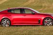 Обзор полноразмерного лифтбека KIA Stinger фото 2