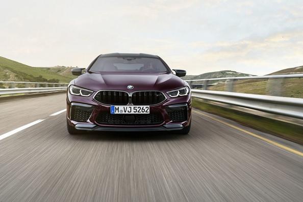 Обзор спортивного седана BMW M8 Gran Coupe фото 5