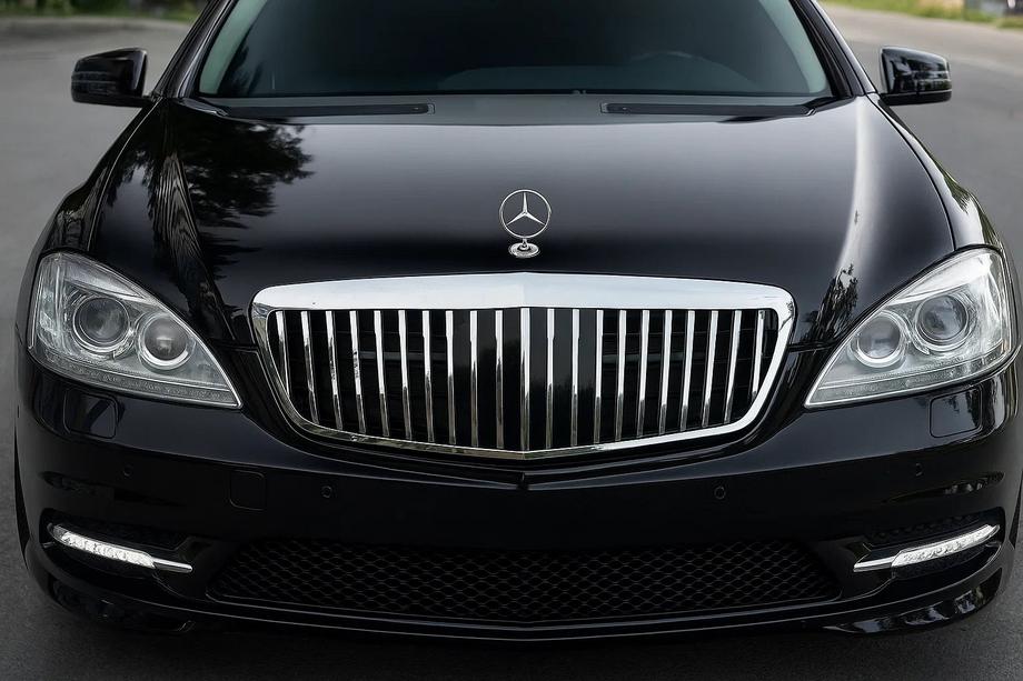 Mercedes S-сlass W221 2005-2013 гг. Решетка радиатора Maybach V1 (2009-2013) Image