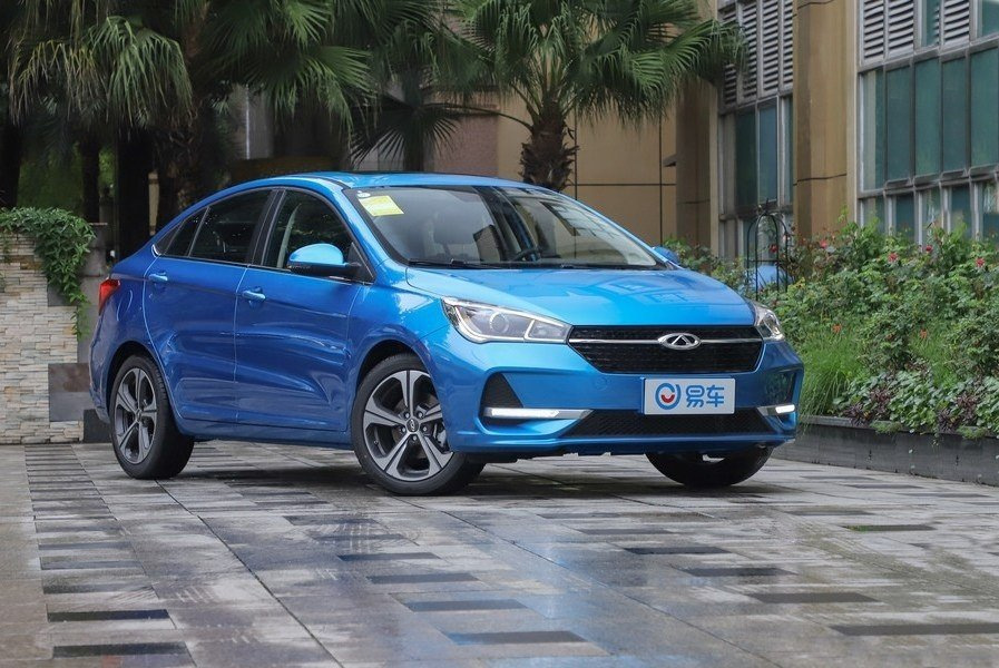 Обзор компактного седана Chery Arrizo 5
