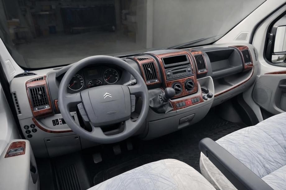 Peugeot Boxer 2006-2025 гг. Накладки на панель приборов (2006-2014) Image