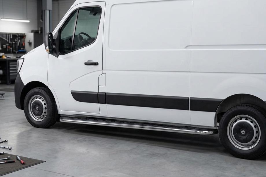 Renault Master 2011-2023 гг. Боковые Подножки Maydos V1 (2 шт. Алюминий) Image