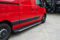 Renault Master 2011-2023 гг. Боковые Подножки Maya V1 (2 шт., Алюминий) фото 1