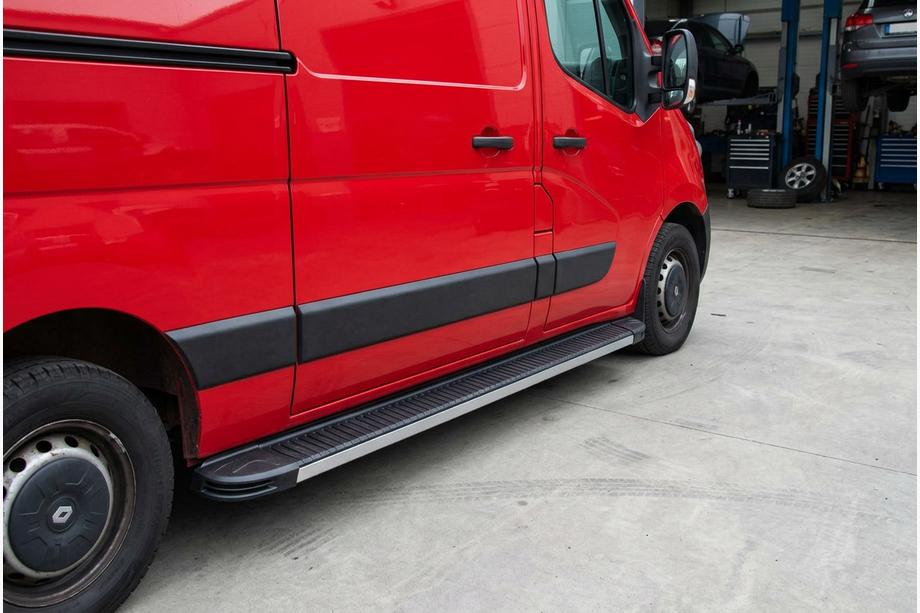 Renault Master 2011-2023 гг. Боковые Подножки Maya V1 (2 шт., Алюминий) Image