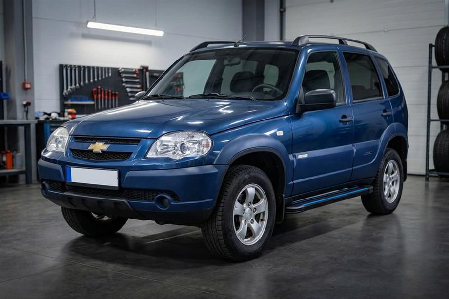Chevrolet Niva 1998-2020 гг. Боковые Подножки Maya Blue (2 шт., Алюминий) Image