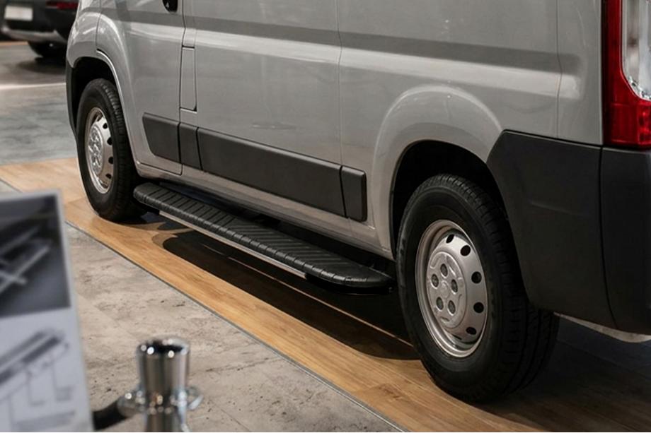 Fiat Ducato 2006-2025 гг. Боковые пороги Bosphorus Grey (2 шт., алюминий) Image