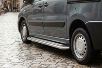 Fiat Scudo 2007-2015 гг. Боковые Подножки Maydos V2 (2 шт., Алюминий и Нержавейка) фото 1