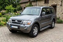 Mitsubishi Pajero Wagon III 1999-2006 гг. Боковые Подножки Maydos V2 (2 шт., Алюминий и Нержавейка) фото 1