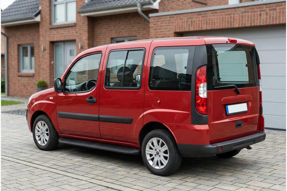 Fiat Doblo I 2005-2010 гг. Боковые Подножки Tayga Black (2 шт., Алюминий) Image