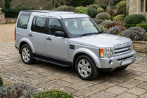 Land Rover Discovery III 2004–2009 гг. Боковые Подножки Tayga Black (2 шт., Алюминий) фото 1