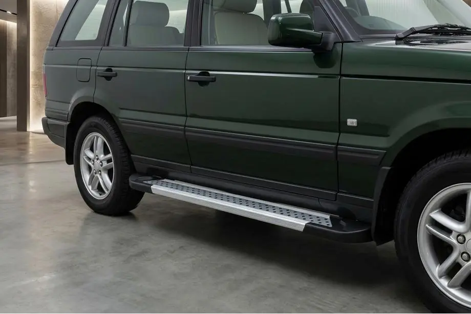 Range Rover II P38A 1997-2002 гг. Боковые Подножки New Vision Grey (2 шт., Алюминий) Image