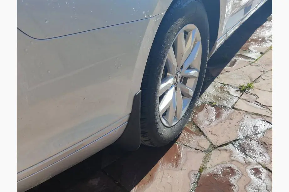 Volkswagen Passat B8 2015-2023 гг. Оригинальные брызговики Premium 2019-2023 SD/SW (EU, 4 шт) Image