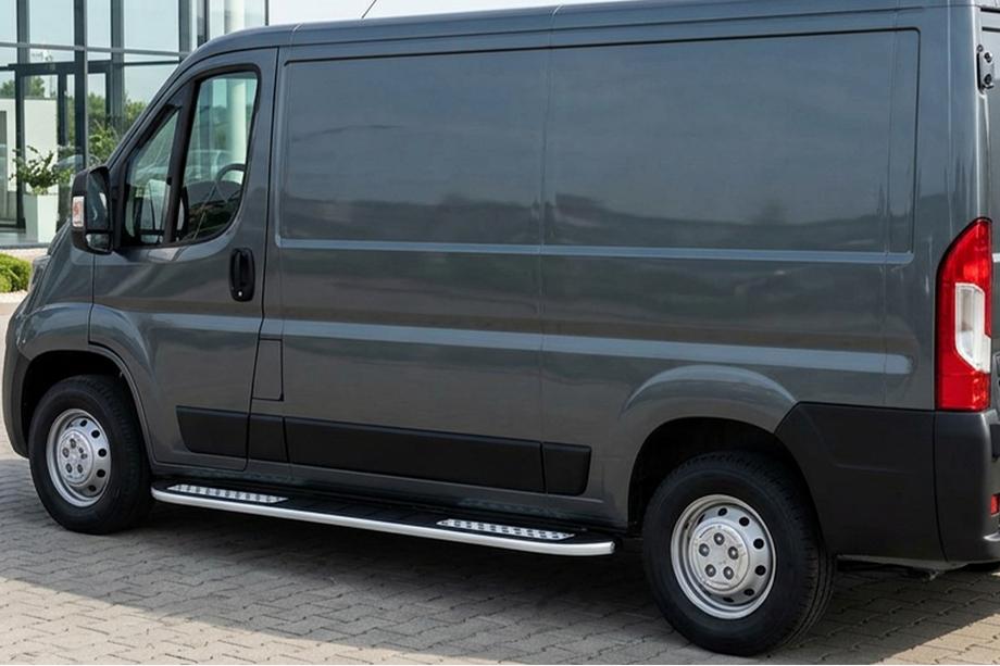 Peugeot Boxer 2006-2025 гг. Боковые Подножки Tayga V2 (2 шт., Алюминий) Image