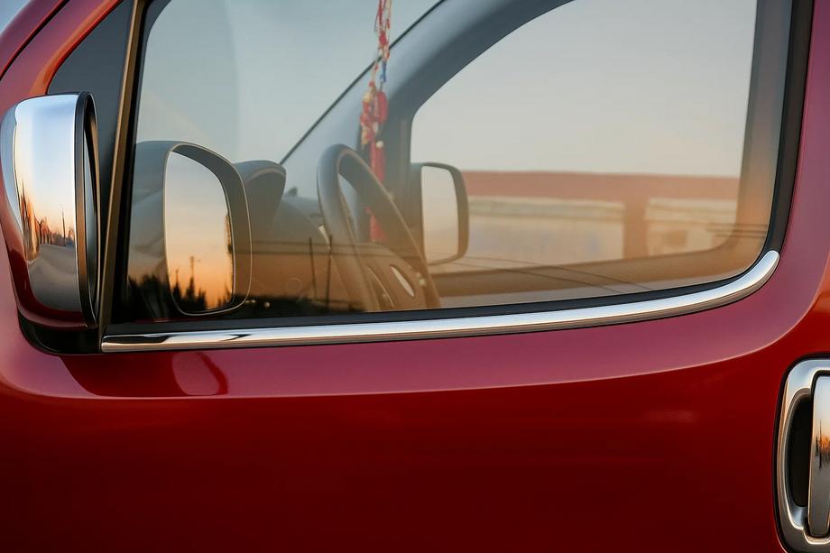 FIAT FIORINO Наружняя окантовка стекол Carmos Image