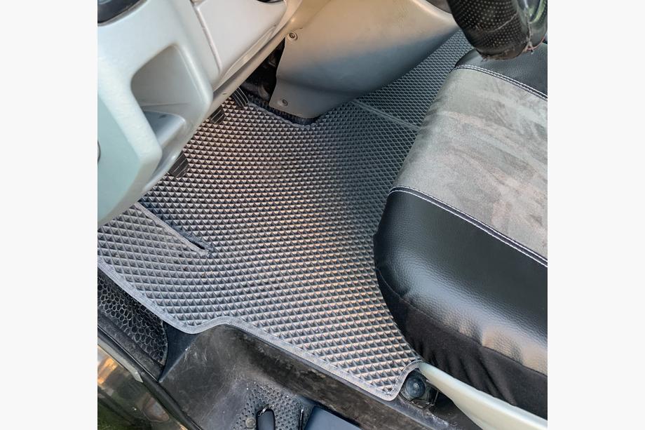 Opel Vivaro 2001–2015 гг. Коврики EVA (Серые) 1 + 2 Image