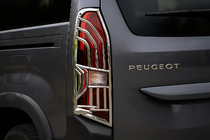 Peugeot Partner/Rifter 2019- гг. Хромированные Накладки на Задние Фонари (2 шт, ABS) фото 1