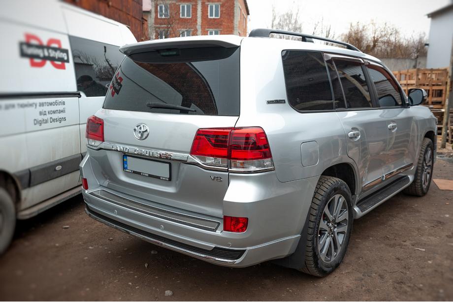 Toyota Land Cruiser 200 2007-2021 гг. Комплект обвесов 2016-2021 (Executive 2021) Фото 7