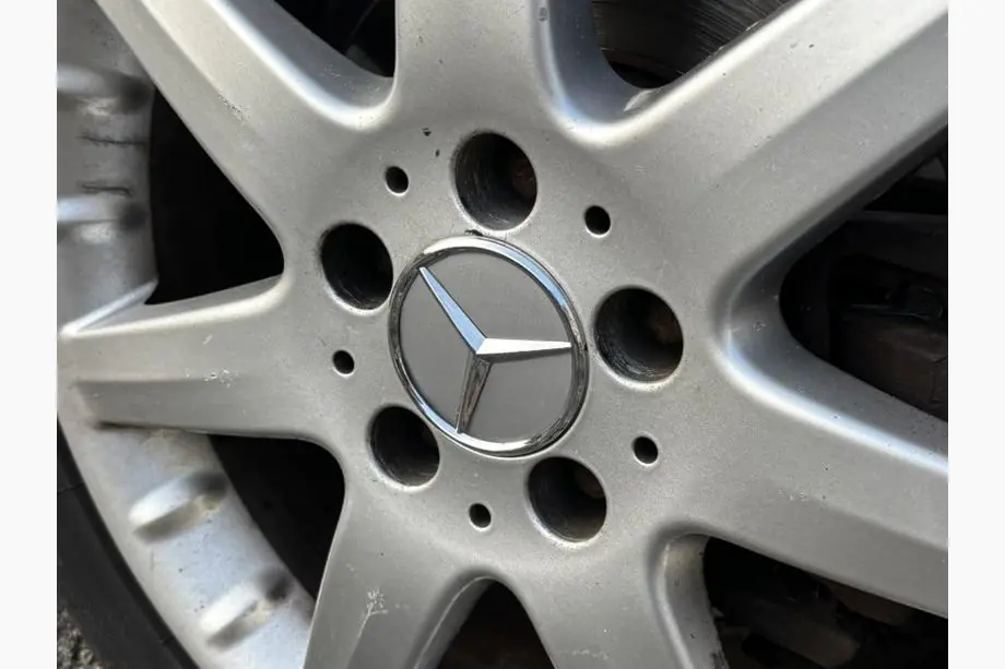 Mercedes-Benz Колпачки на диски 70/75 мм с кольцом (4 шт, серые) Фото 3