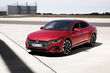 Обновленный лифтбек Volkswagen Arteon фото 1