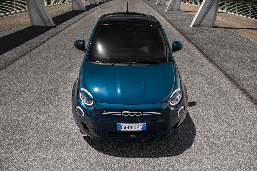 Обзор электрического субкомпактного хэтчбека Fiat 500e