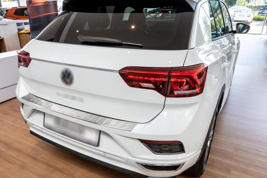 Volkswagen T-Roc 2017-2025 гг. Накладка на задний бампер Carmos нержавейка Image