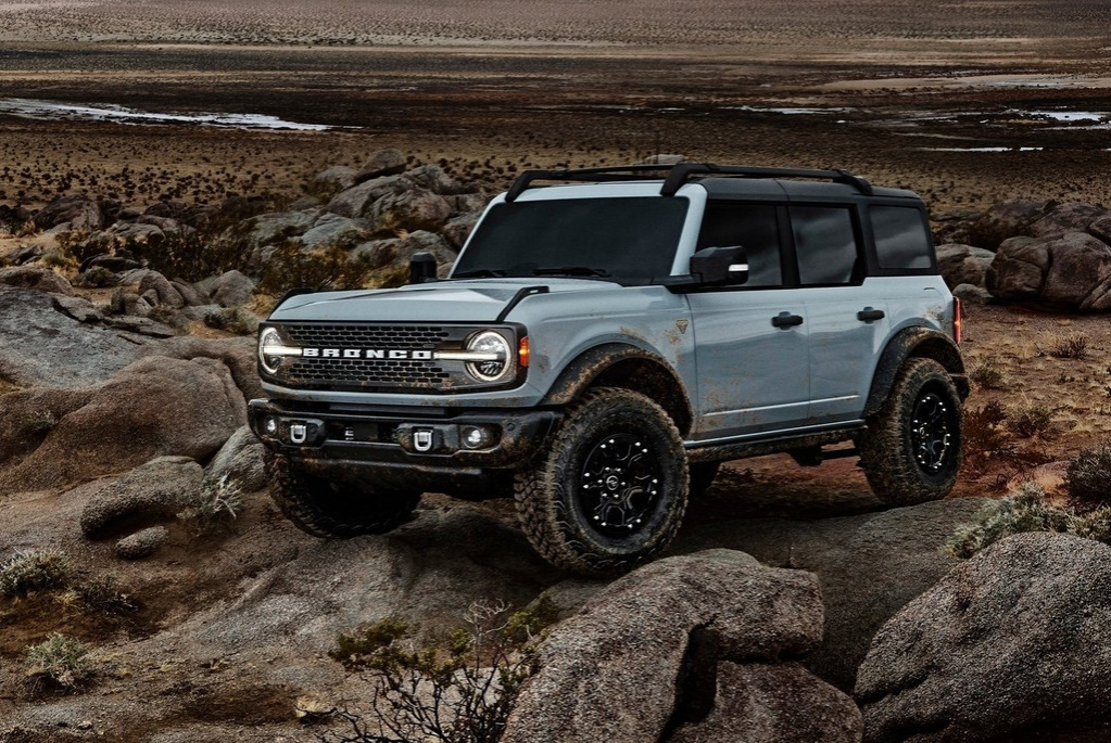Пятидверная модификация внедорожника Ford Bronco нового поколения