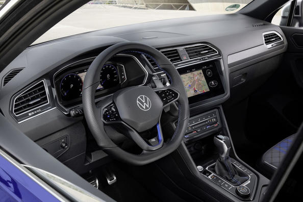 Обзор заряженной модификации Volkswagen Tiguan R фото 6