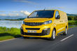 Обзор электрического фургона Opel Vivaro-e фото 4
