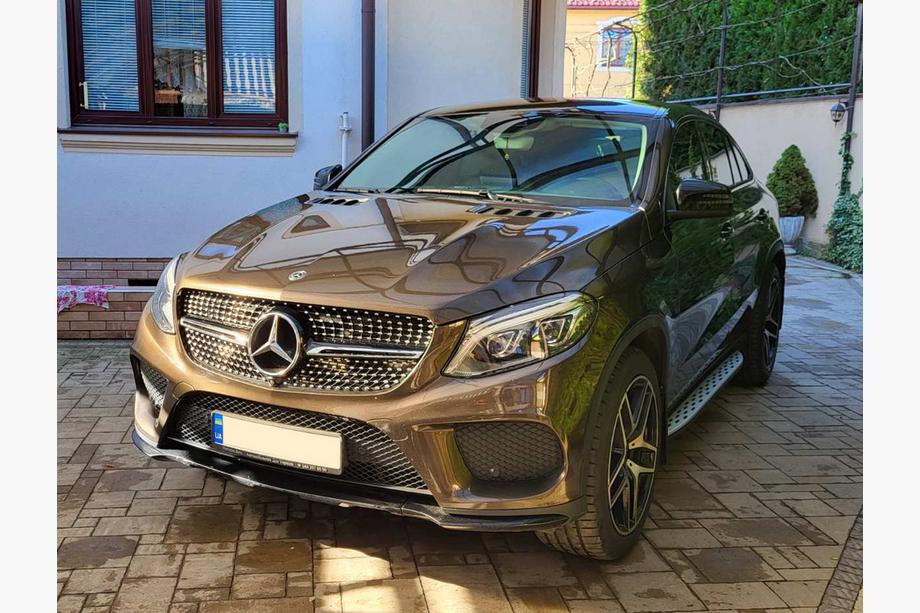 Mercedes GLE coupe C292 2015-2019 гг. Тюнинг решетка радиатора (Diamond Black) С местом под камеру Фото 2
