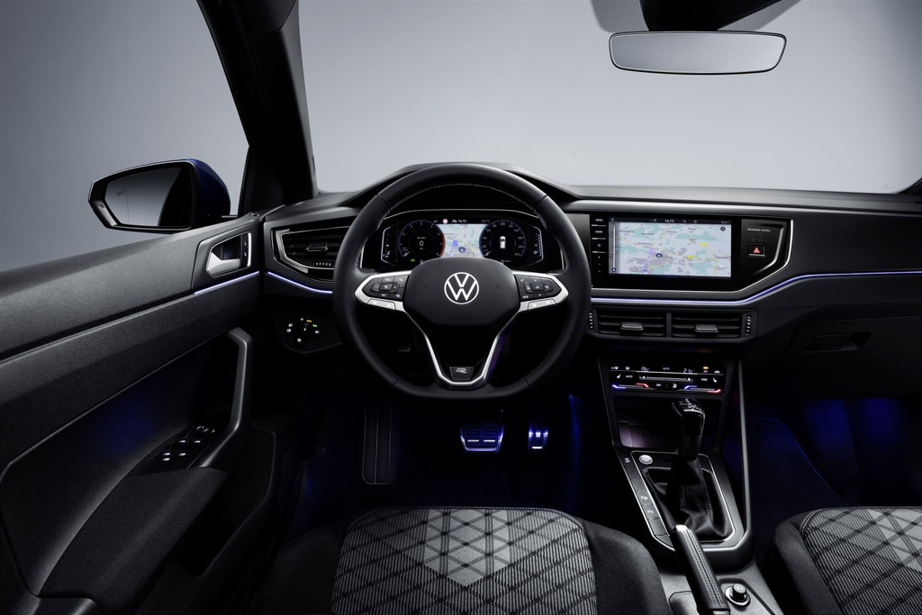Обновленный пятидверный хэтчбек Volkswagen Polo