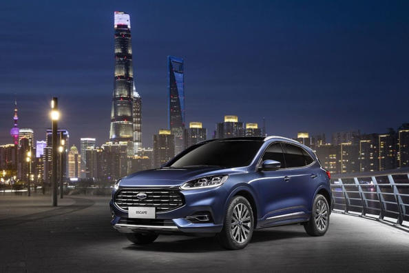 Обзор четвертого поколения кроссовера Ford Escape