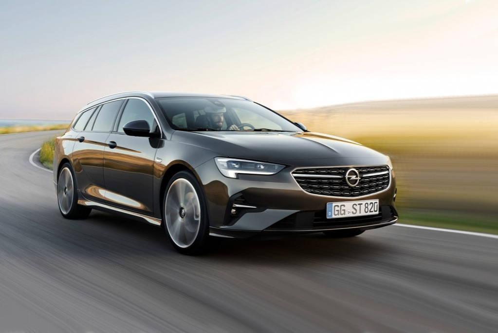 Обзор модернизированного универсала Opel Insignia Sports Tourer