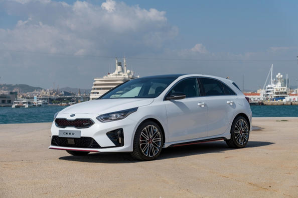 Обзор спортивной модификации хэтчбека KIA Ceed GT