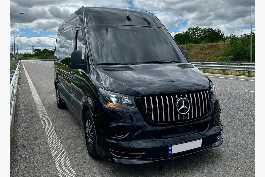 Mercedes Sprinter W907/W910 2018- гг. Передняя решетка Panamericana GT Хром Premium V1 Без рамки Фото 9
